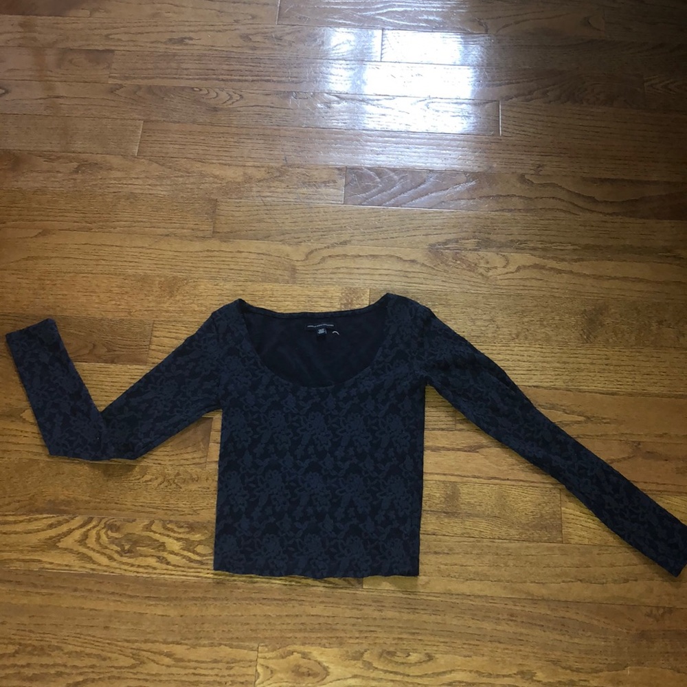 Navy blue long sleeve crop top